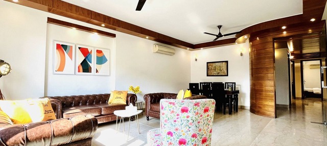 BluO 3BHK M Block Mkt - Lift, Balcony, Parking in New Delhi
