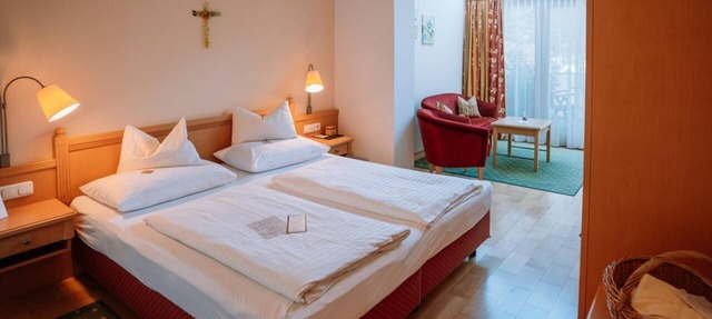 Comfort room 4 star, shower, WC, and balcony - Relax- & Wanderhotel Poppengut in Mitterstoder