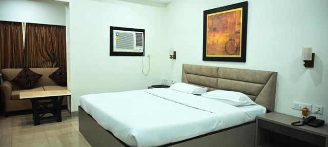 ELGIN SUITES in Kolkata