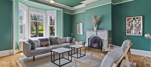 Emerald Victorian Patio 4+1 Bd Parking in St. John's