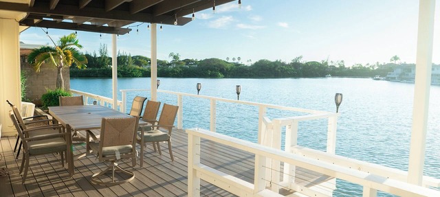 Hale Kai Lily - Waterfront Hawaiian Paradise in Honolulu