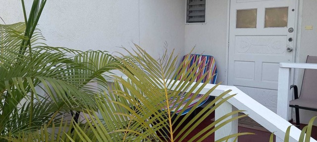 Holiday accommodation 1 minute walk to west coast beach! in St. James
