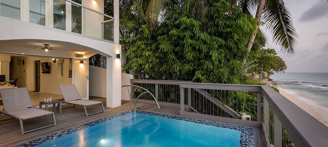 Imagine Villa- Clean & Modern Beachfront 4 bed with Penthouse in St. James