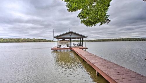 Private Dock & Fire Pit: Cedar Creek Lake Home in Eustace