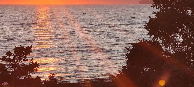 Private Oceanfront Cottage in Scots Bay – Your Quiet Escape on the Bay of Fundy in Canning