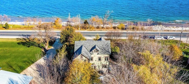 Shale Beach House - 5 minutes drive to Blue Mountain Village! in The Blue Mountains