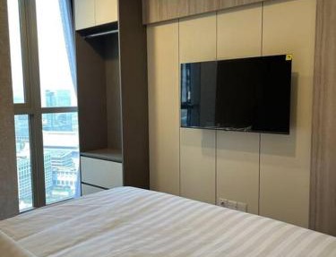 shanghai tower studio netflix sofabed in Jakarta