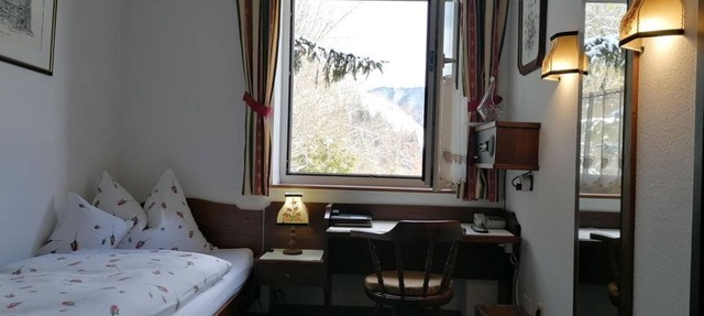 Single room with shower, WC - Hotel garni Landhaus Bürtlmair * in Mitterstoder