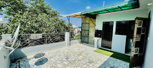 The House 1-Bedroom Flat in Rohini sector 5 Delhi in New Delhi
