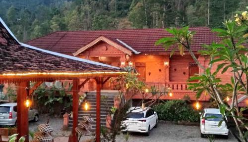 VILLA PRINGGITAN in Karanganyar